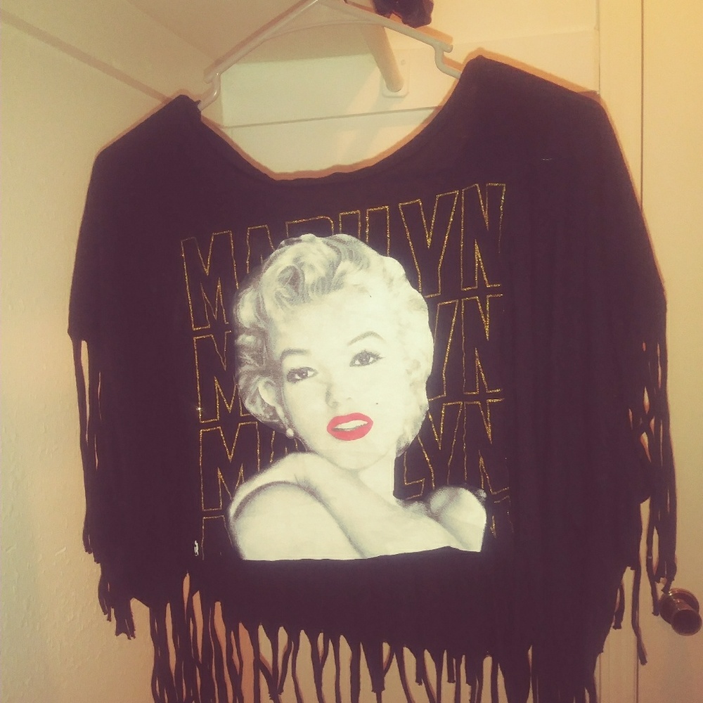 Marilyn Monroe crop top w/h shingles
